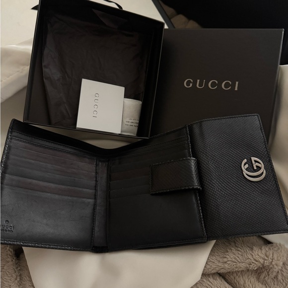 Gucci Black Textured Leather Wallet - Picture 2 of 5